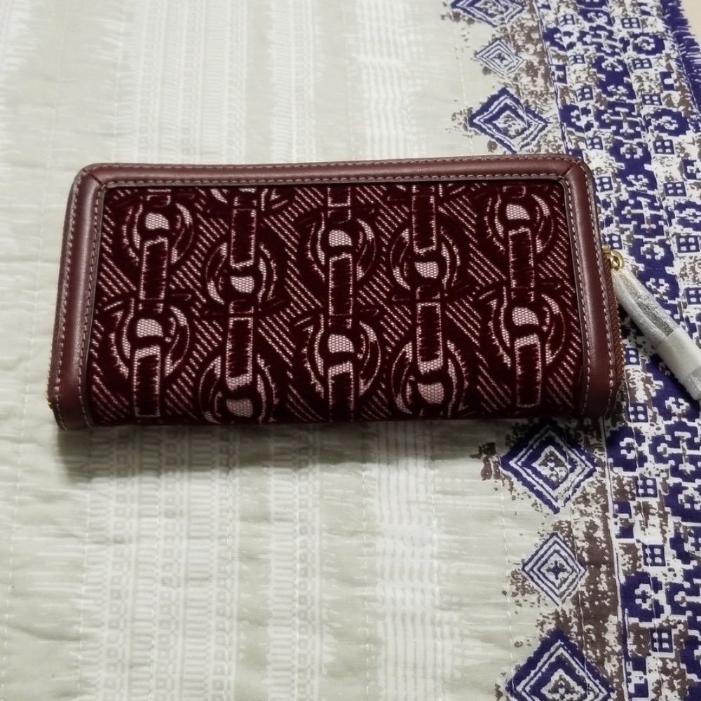 Coach Velvet Chain Print Accordion Zip Wallet - Picture 5 of 7